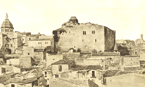 Vista panoramica del castello nella metà del 1900