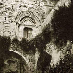 Preesistente portico interno del castello