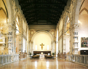 Interno della cattedrale di Rimini