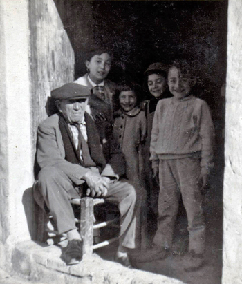 Salvatore Rizzo con i nipoti foto sec. metà anni "50 del sec. XX